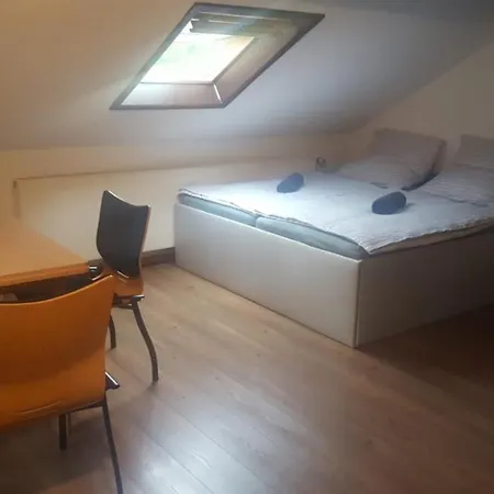 Generations Views アパート アッテンドルン